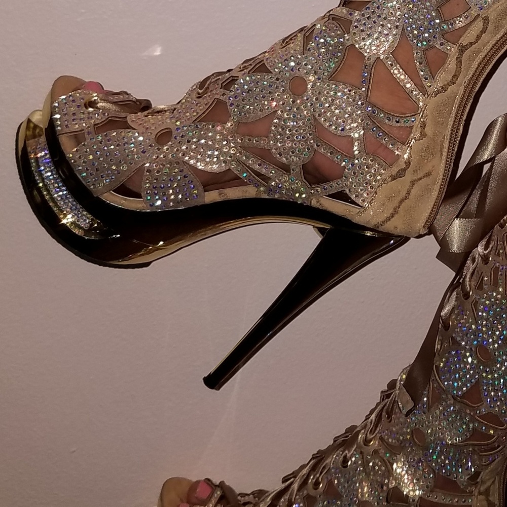 Stiletto Platform - Picture 4 of 6